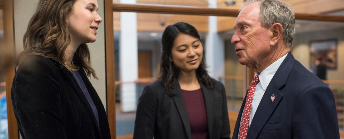 Michael Bloomberg with SPP alumnae