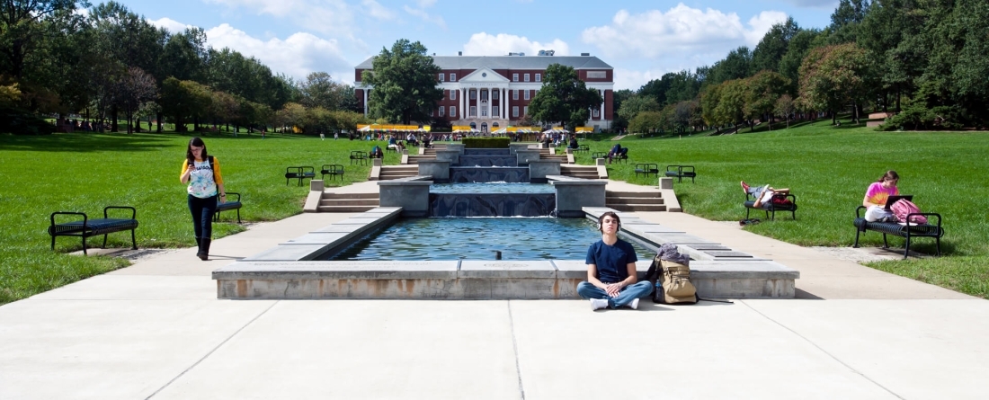 Students on mall
