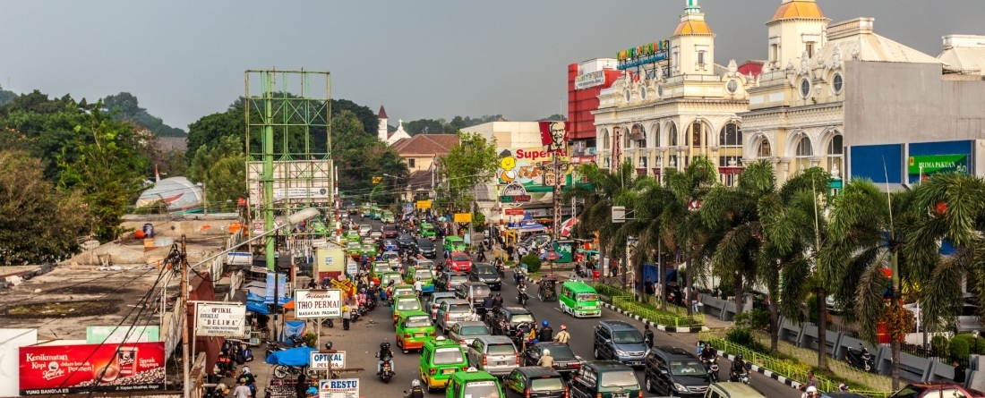 picture of traffic in Indonesia