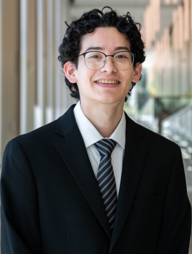 headshot of Javier Fuentes